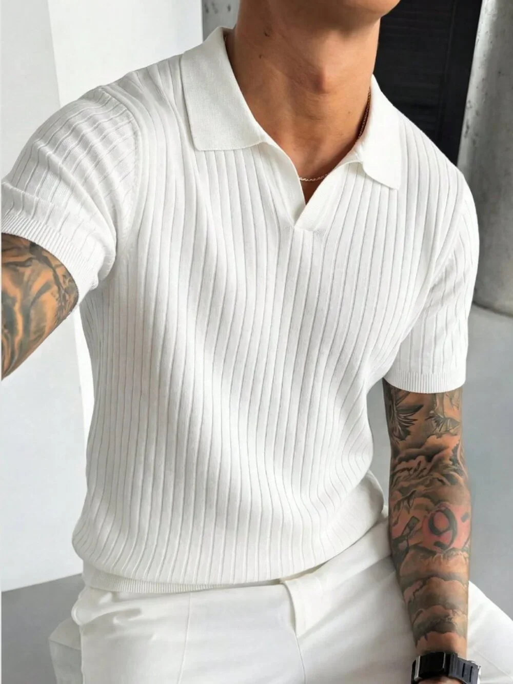 White Sports Men's Loose Rib-Knit Collar Short Sleeve Sweater